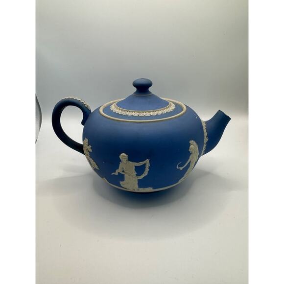 Adam’s Jasperware Teapot - Picture 1 of 4